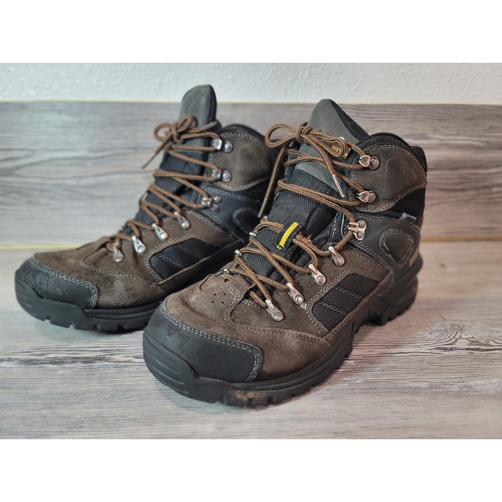 Hi-Tech Waterproof Boots w/ Vibram size 10 Leather excellent condition